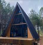 Cabane tipa A frame