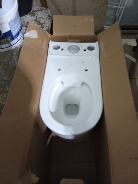 Продам унитаз новый