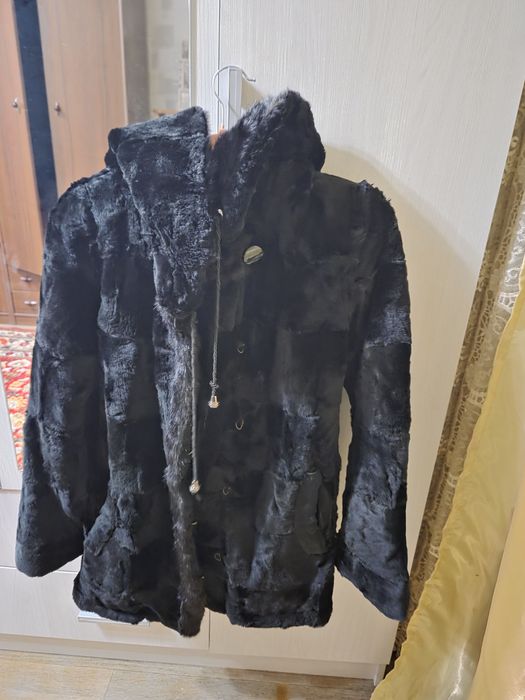 Продам шубку в отличном состоянии