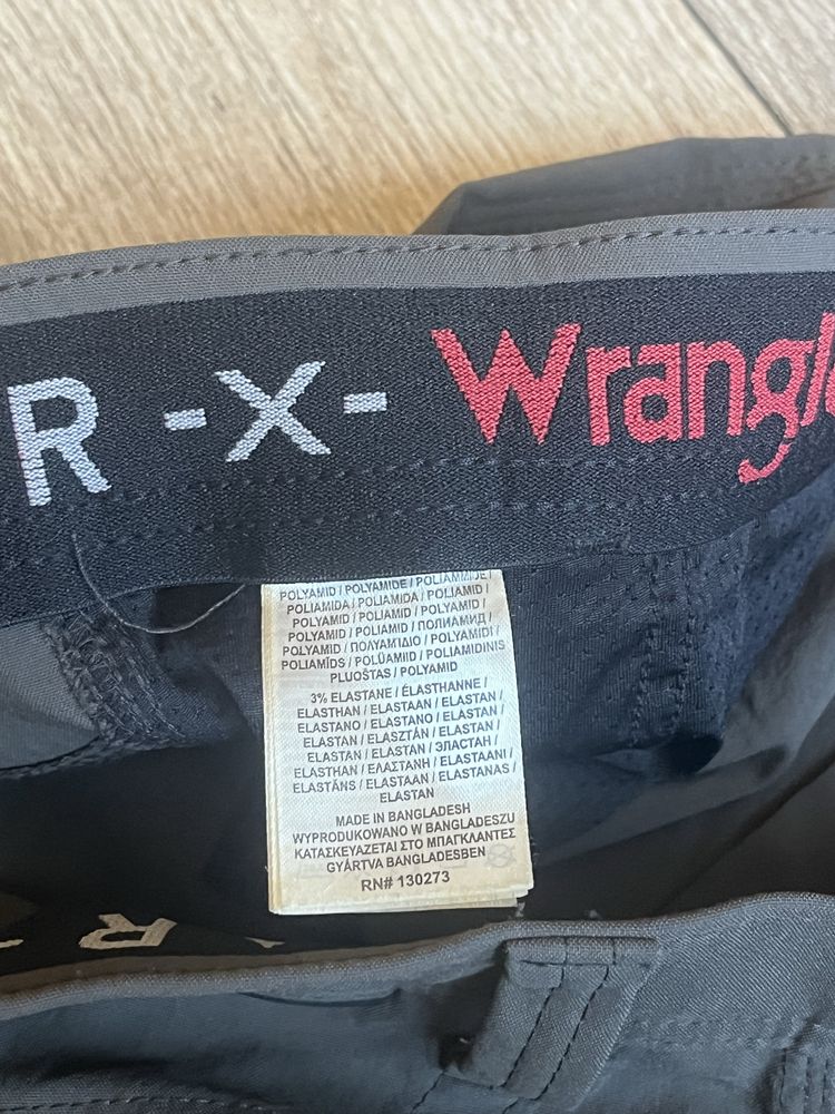 Wrangler : Flex Gear Short - Нови стреч -размер 38/40 - Оригинал