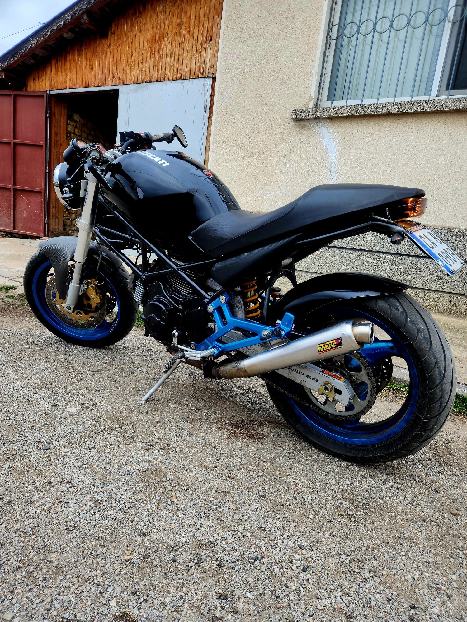 Ducati Monster 600