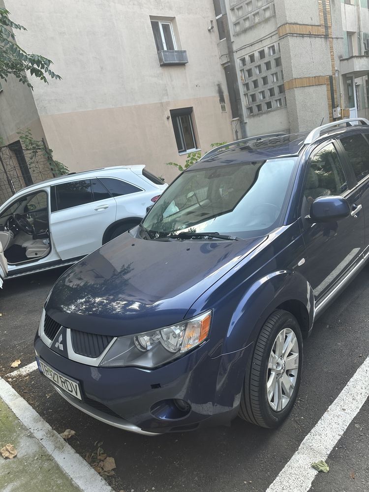Mitsubishi outlander