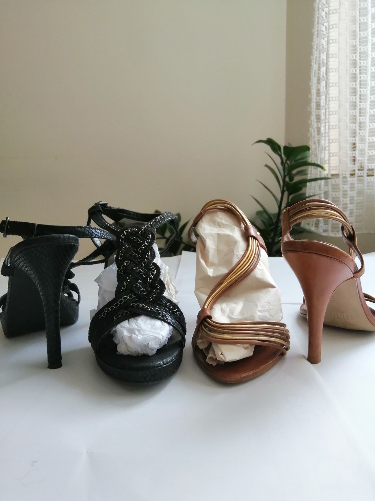 Обувки и сандали от естествена кожа 38