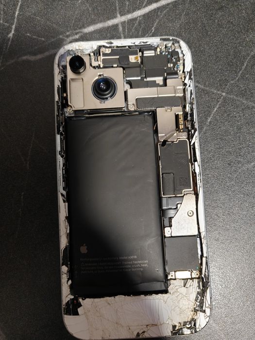 iPhone 15 piese dezmembrari