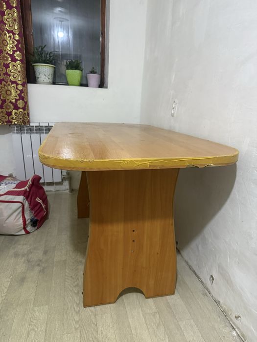 Кухный  стол.                       Т