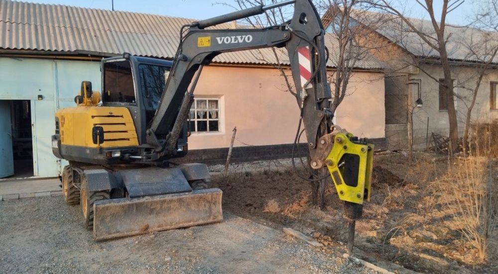 Услуги малютка экскаватор, мини экскаватора гидромолот