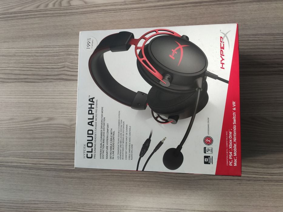 HyperX Cloud Alpha - козметични забележки + подарък USB звукова карта