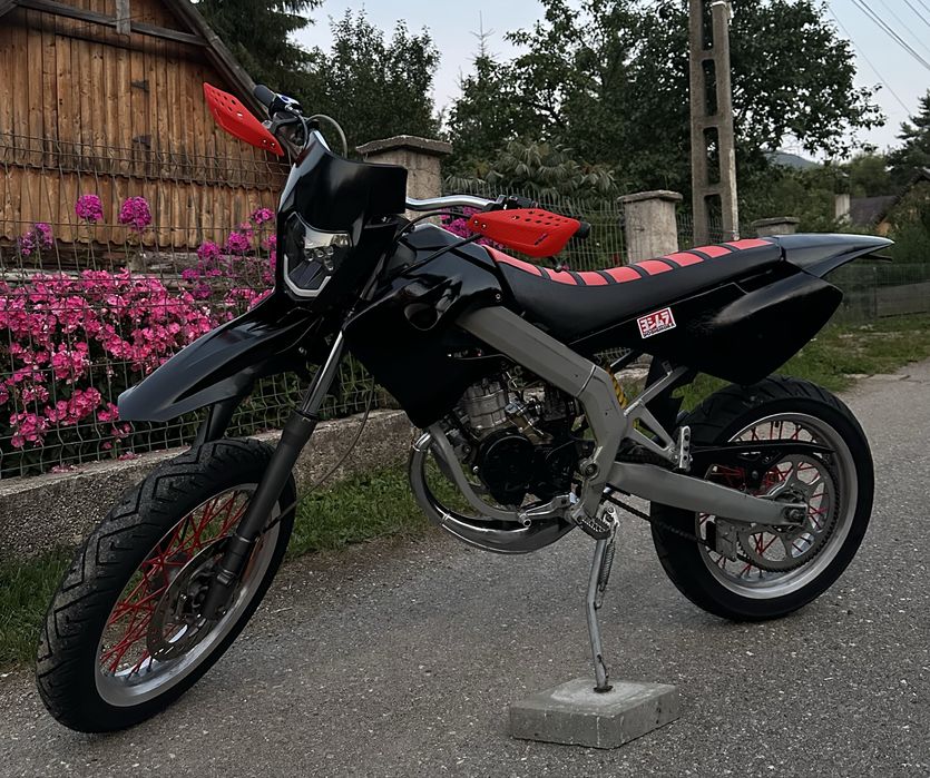 Supermoto / Cross Derbi senda SM ( Ktm rieju honda aprilia yamaha )