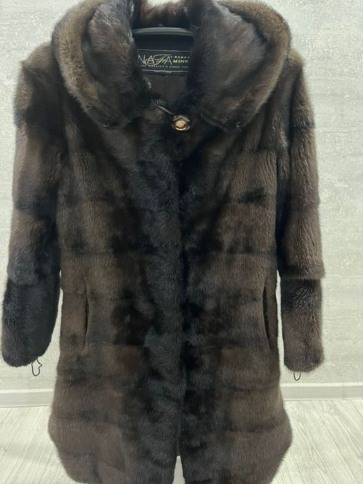 Продам норковую шубу