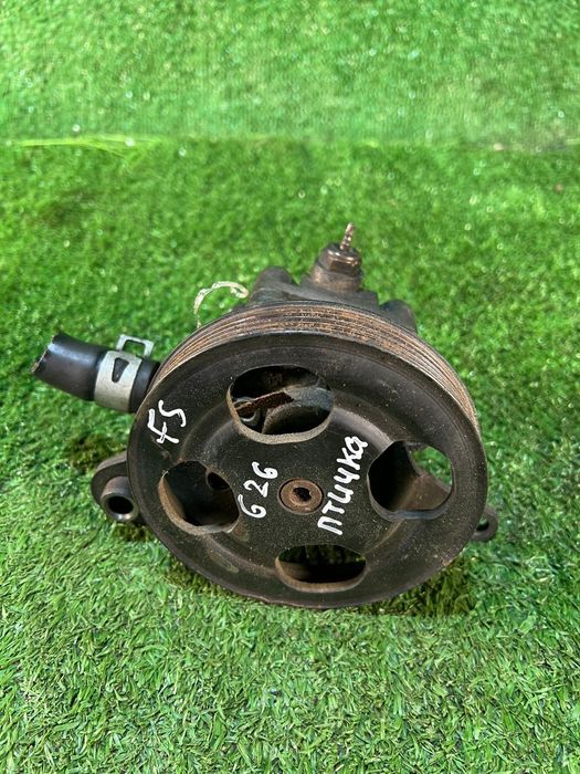 Гур насос гидроусилитель руля Мазда птичка ФС 626 FS Mazda  коленвал