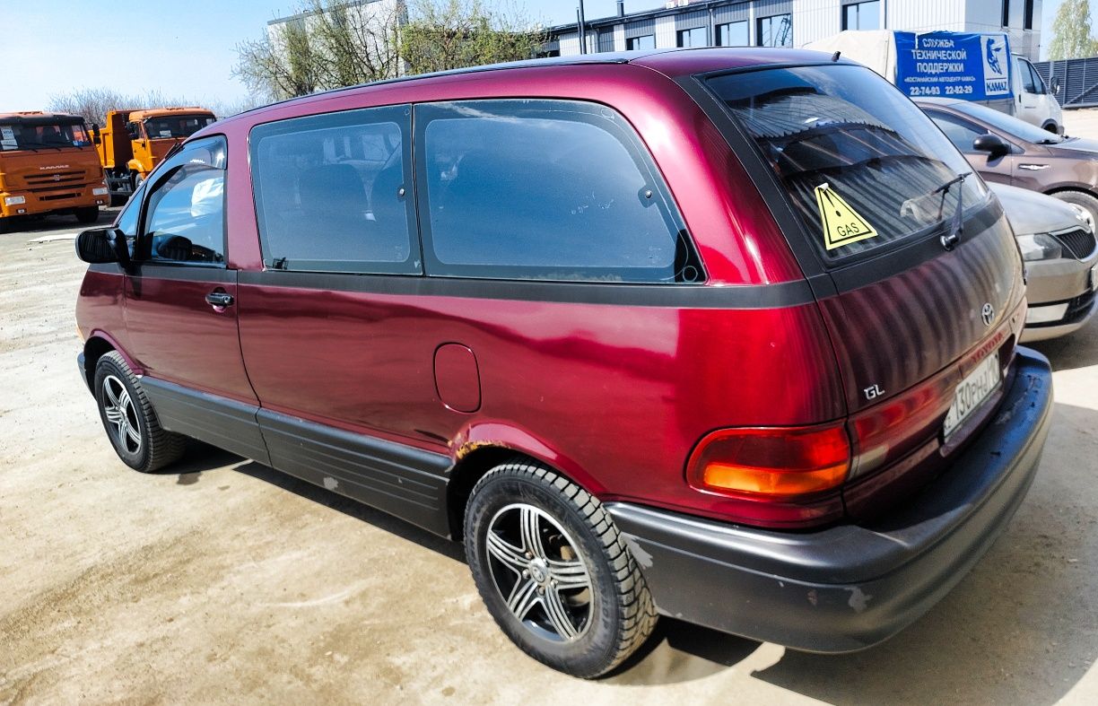 Продам Toyota previa 1994 г.в. РК учет.