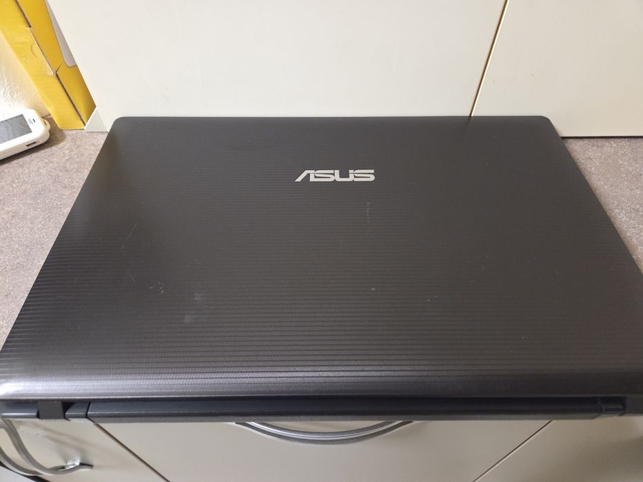Laptop Asus K53S,i5,Nvidia 610M. Defect,stricat,piese,placa,display.