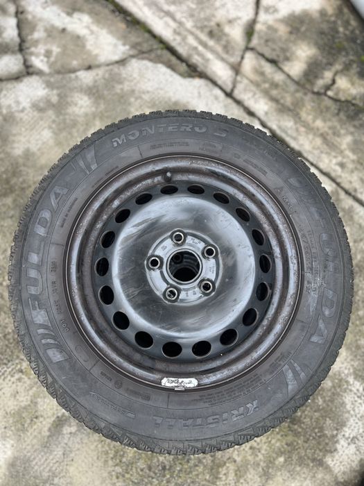 Roți iarnă 4 bucati 195/65R15