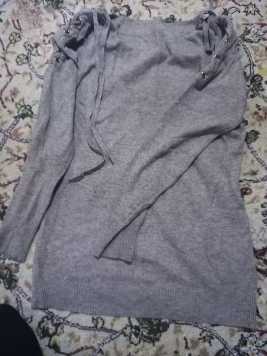 Ayollar kiyimini berib yuboraman.