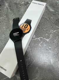 Samsung Galaxy Watch4 44mm (Темиртау, Металлургов 23А)Номер лота354062