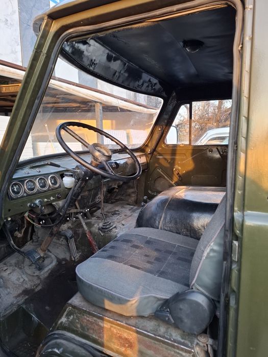 УАЗ продаётся передний ведущий отличном состояние.uazik sotiladi zor