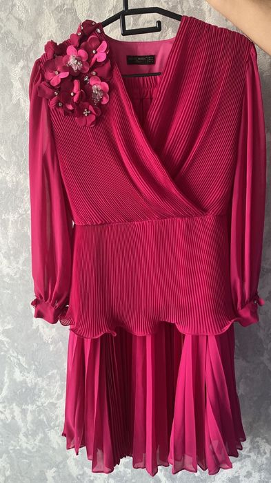 Продам женское платье