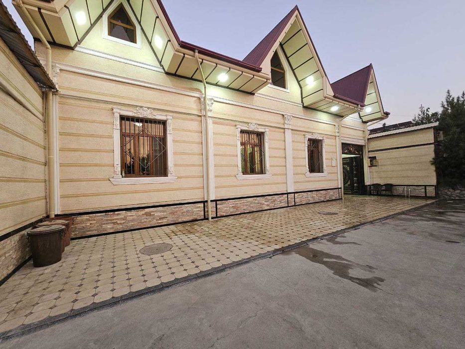 Куйчирчик тумани.Сурум. 5.5 сотихда 8 хонали зор уй сотаман.