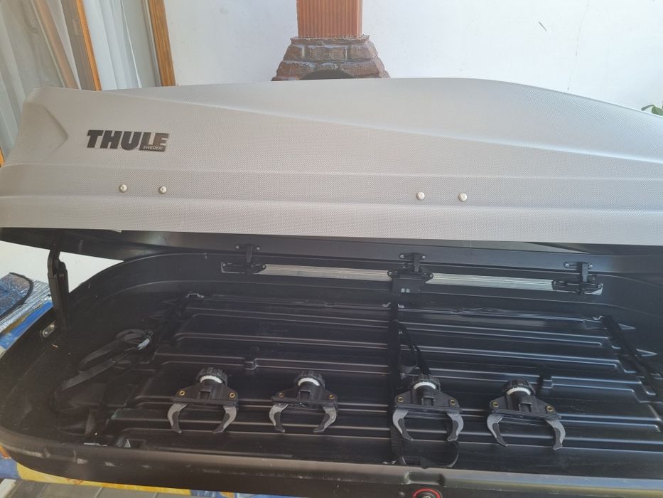 Vând Thule Touring M