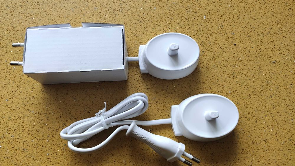 Продавам оригинално зарядно за четка за зъби Braun Oral-B