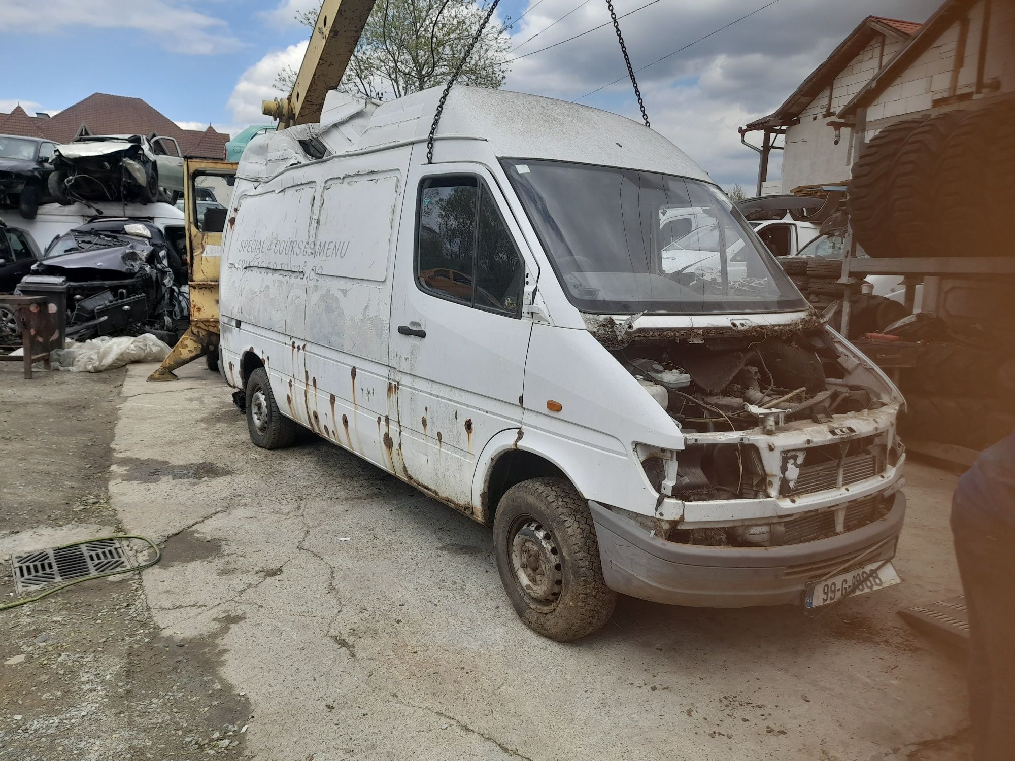 Dezmembrez mercedes sprinter 312 2.9 cdi