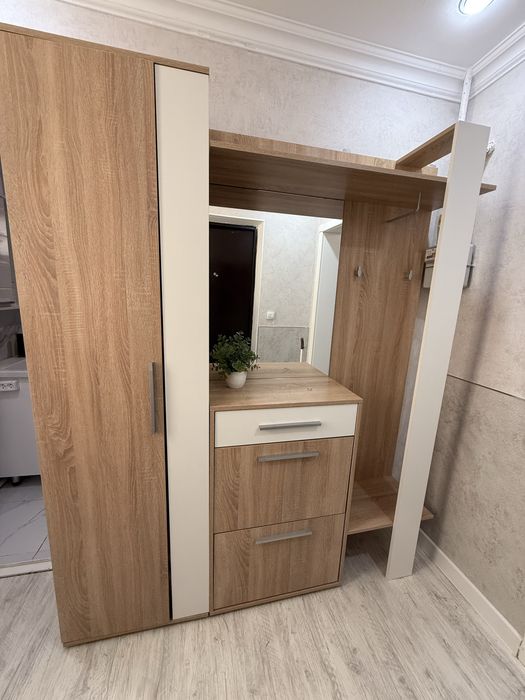 Продаю шкаф для прихожей