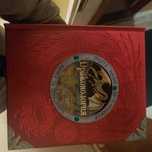 Книга за драконите "Драконология"