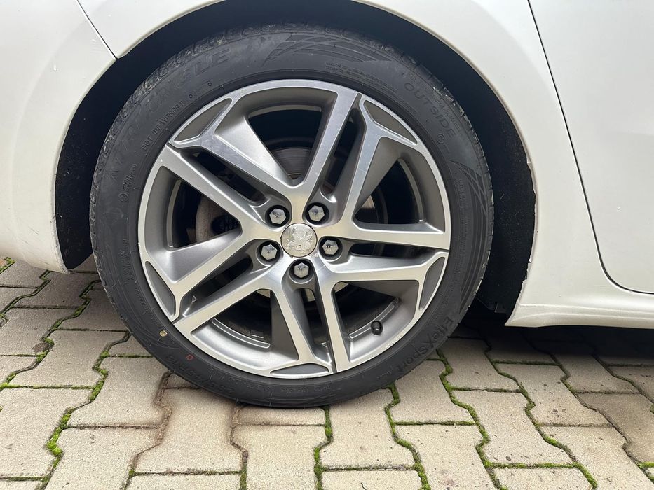 Peugeot 508 Hybrid, 2013