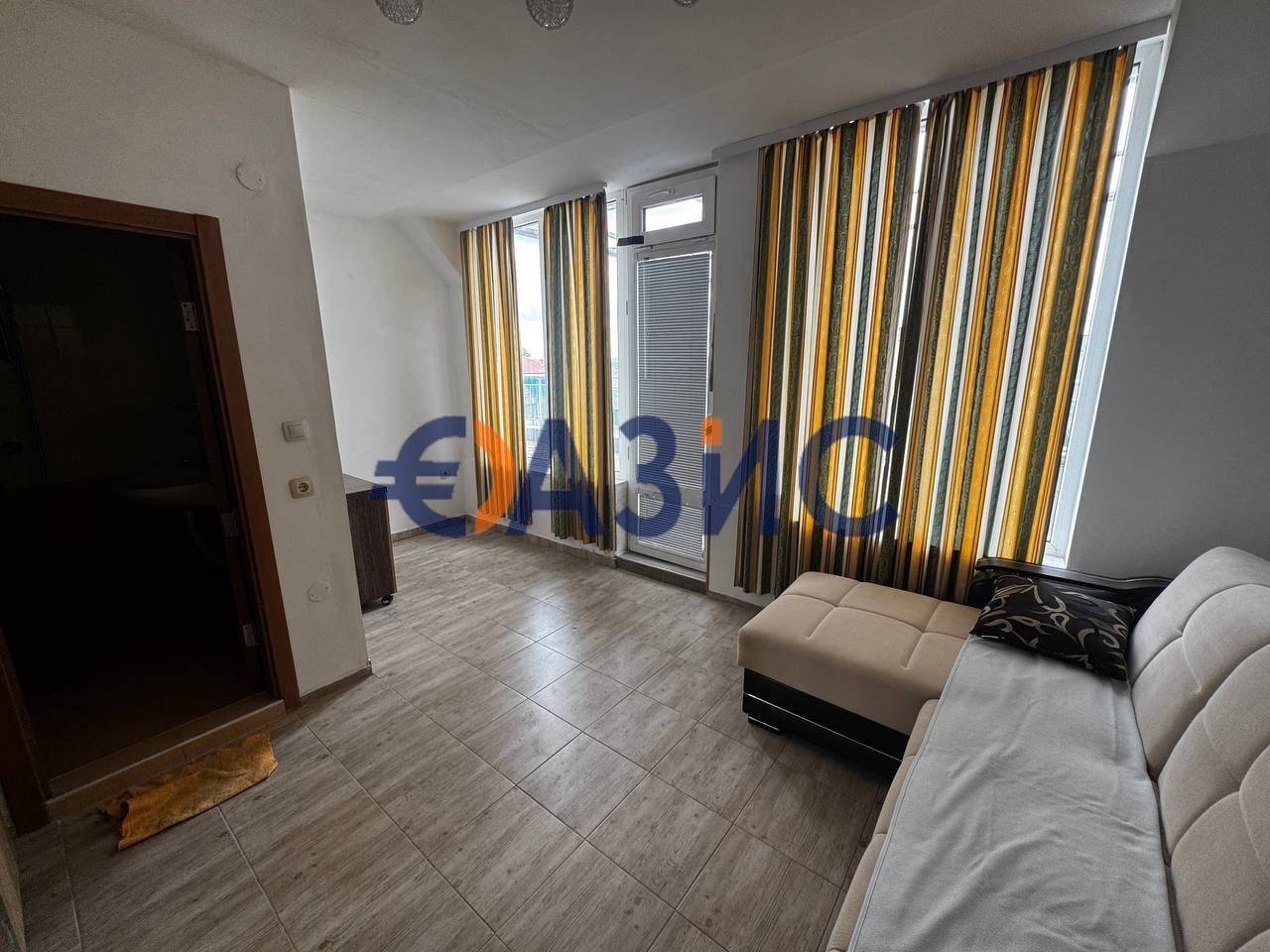 Продава се Тристаен апартамент в Несебър - 88 кв.м за 948 €/кв.м - Снимка #13