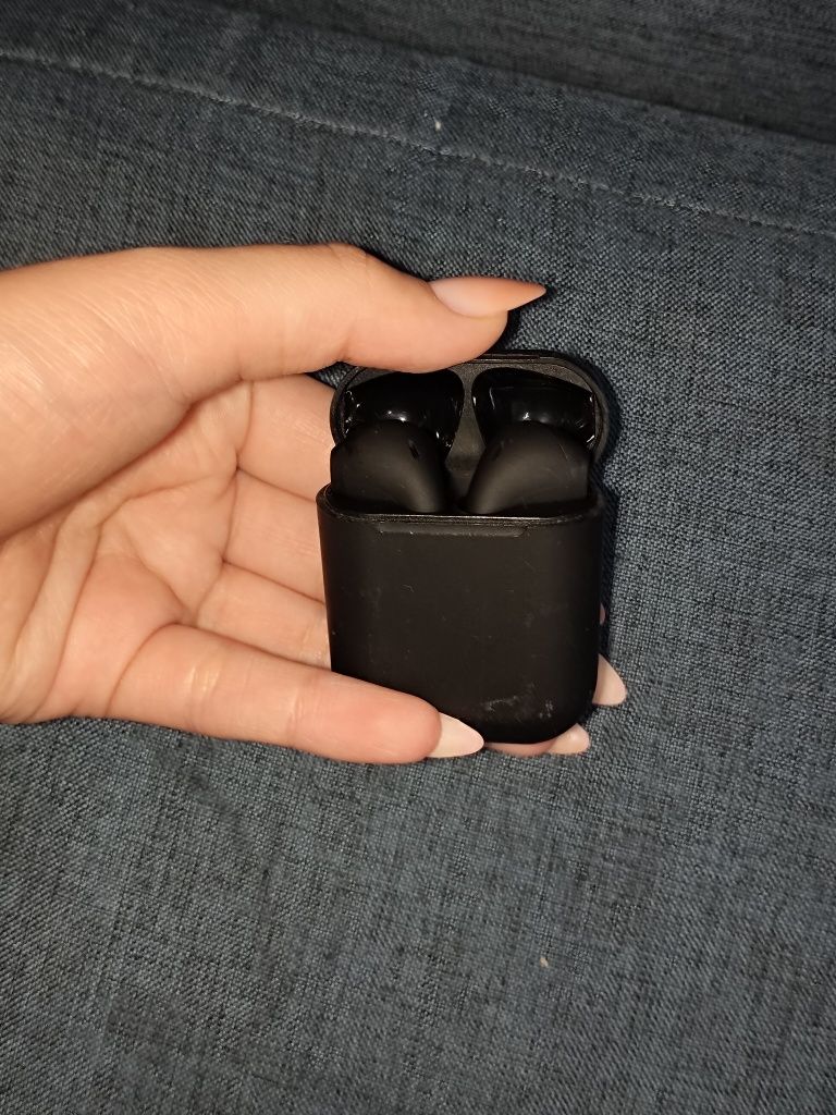 2 наушника Airdots