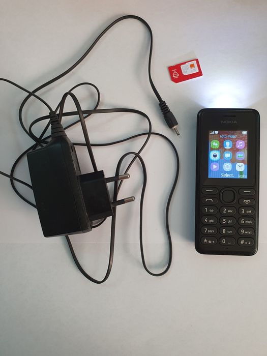 Nokia 108 RM-945 lcd color ca nou butoane seniori necodat taste negru