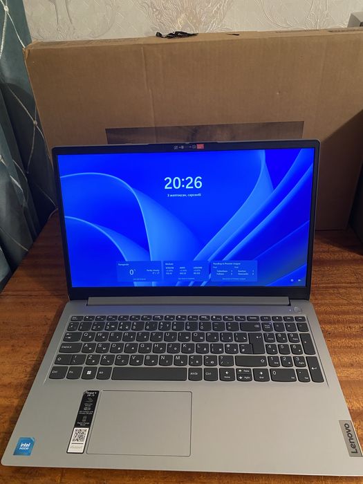 продаю Ноутбук Lenovo IdeaPad 3 15.6" / 8 Гб