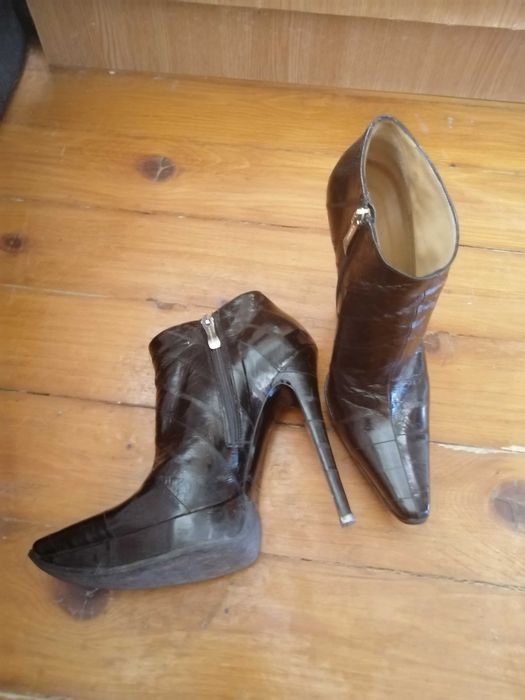 Продавам оригинални ботуши и боти Gianmarco Lоrenzi, Icon