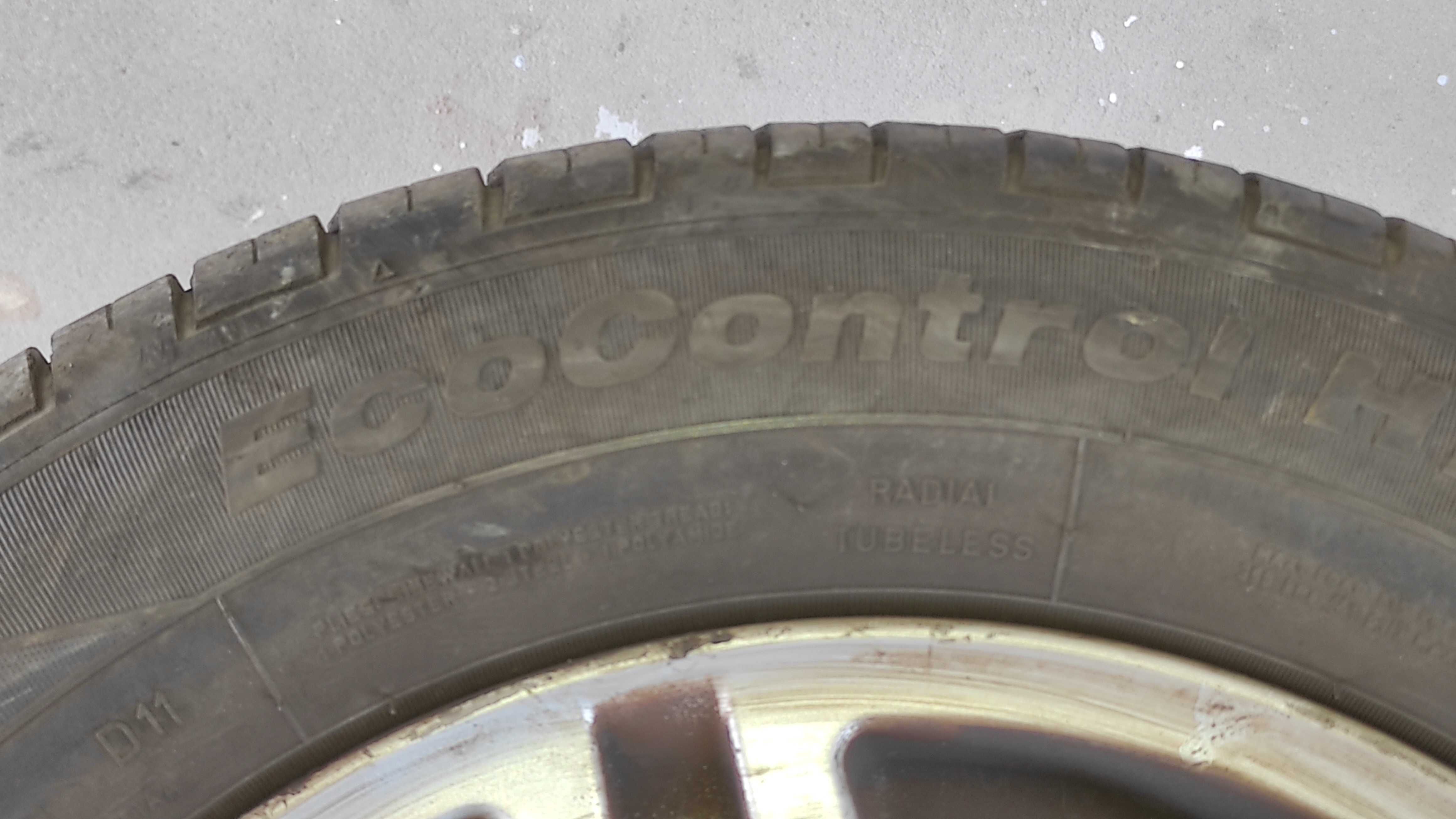 Лети джанти 6,5Jx15H2; 5х114,3; ЕТ40 с летни гуми 195/65R15