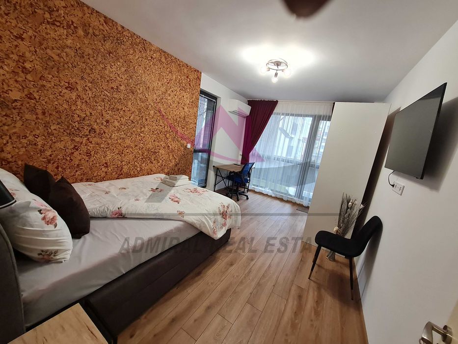 Дава се под наем Тристаен апартамент в Варна, Център - 100 кв.м за 1150 € - Снимка #5