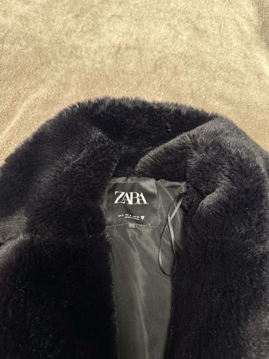 Палто с косми Zara