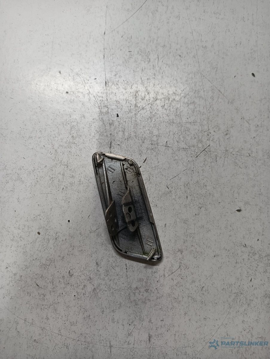 Capac bara fata fata VOLKSWAGEN GOLF V 1K1 2003 - 2009 3c8955110