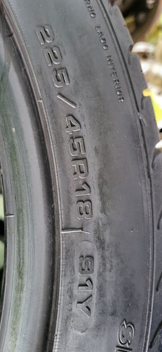 2 anvelope 225 45 18 goodyear runflat Bmw 6 mm