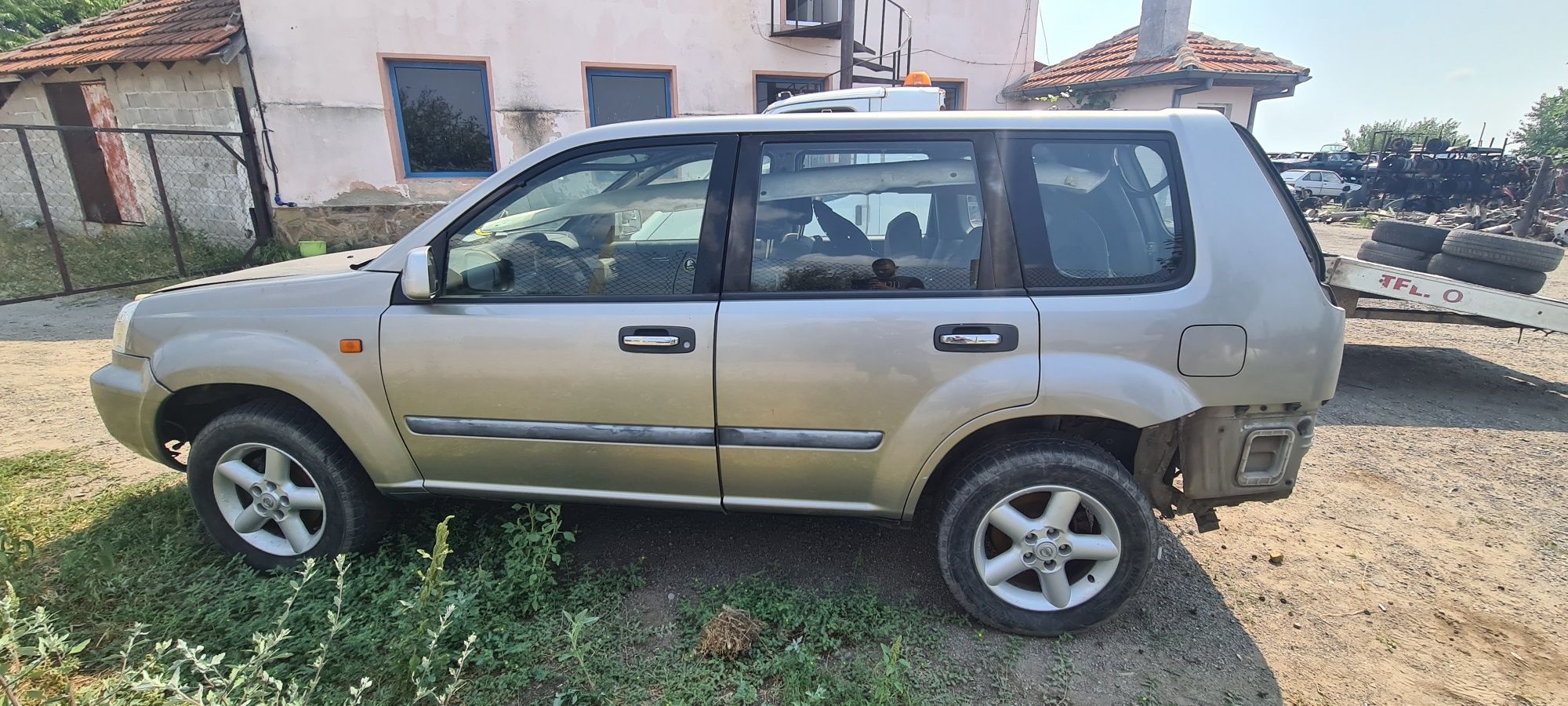 Nissan X-Trail (2004г.) На части