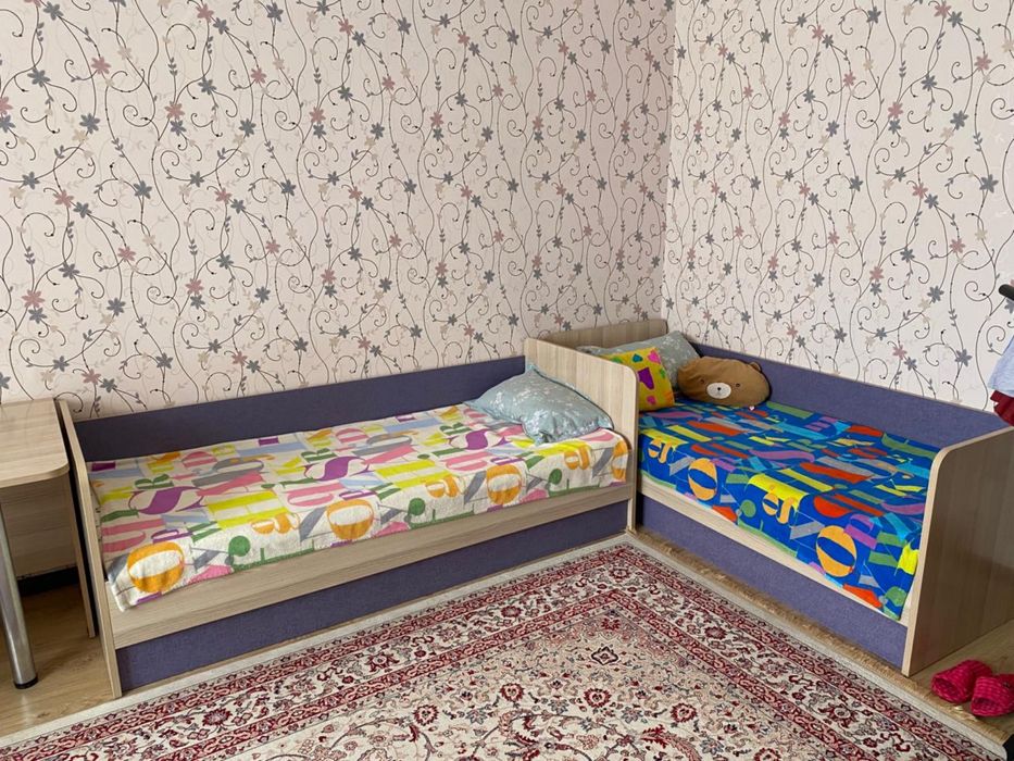 Продам детский гарнитур  хорошем состояний