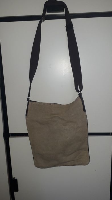 Geanta bărbătească