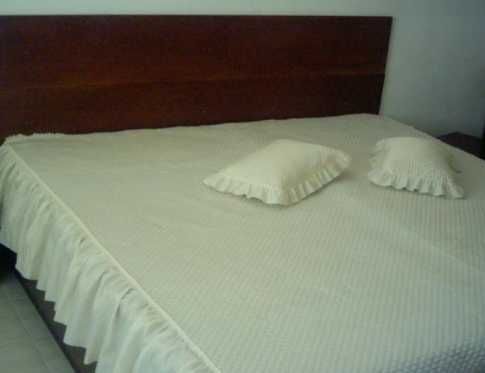 Дава се под наем Едностаен апартамент в Бургас, Възраждане - 50 кв.м за 145 € - Снимка #1