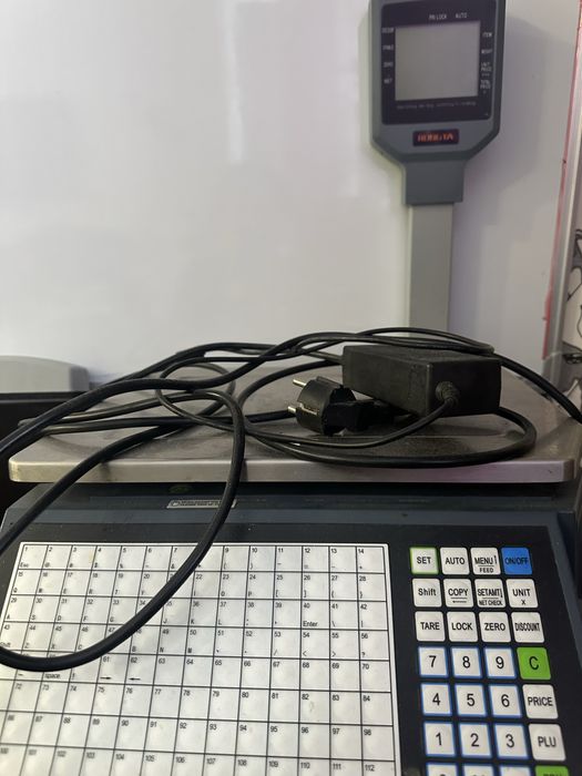 Весы торговые электронные