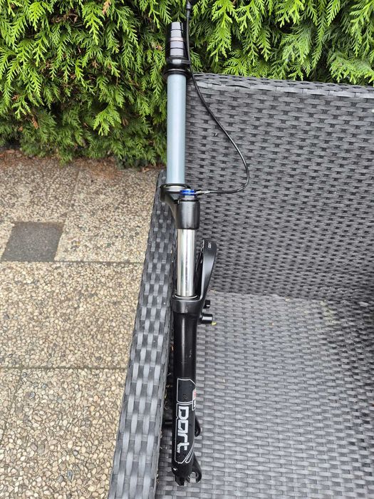 Furca Rockshox Dart 2, sistem blocare pop-lock ghidon,26 inch, rebound