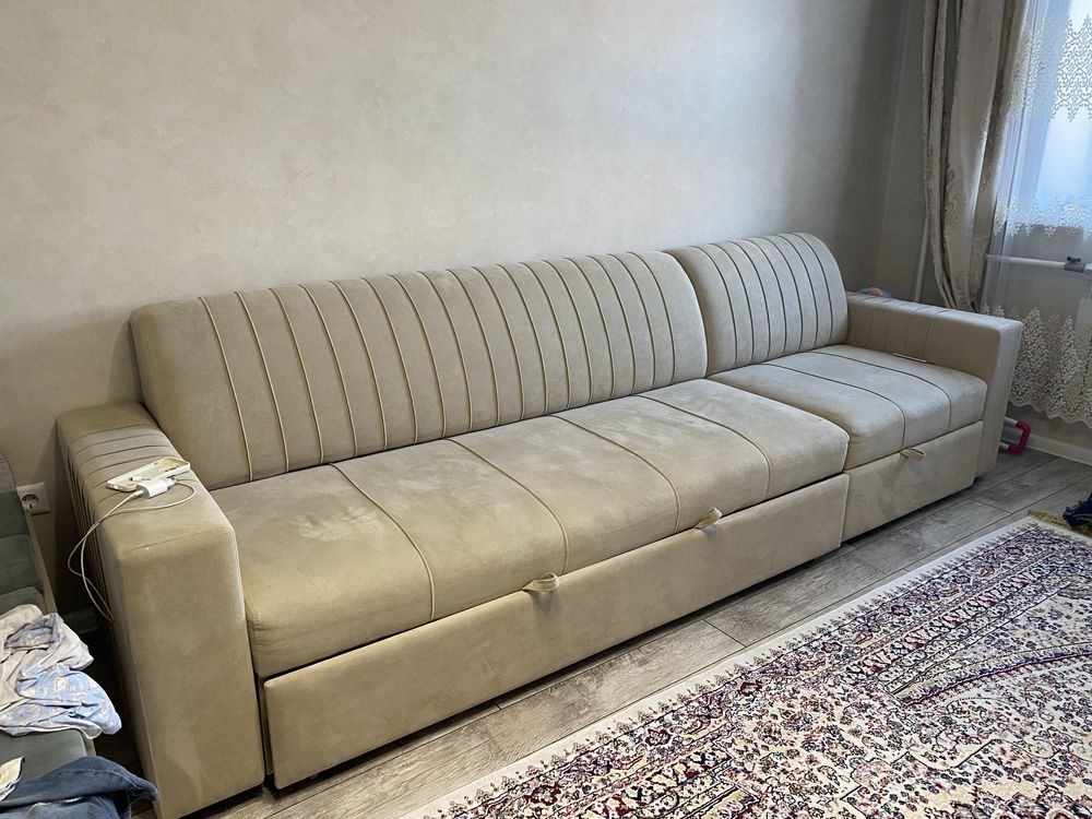 Продам диван 3 метра