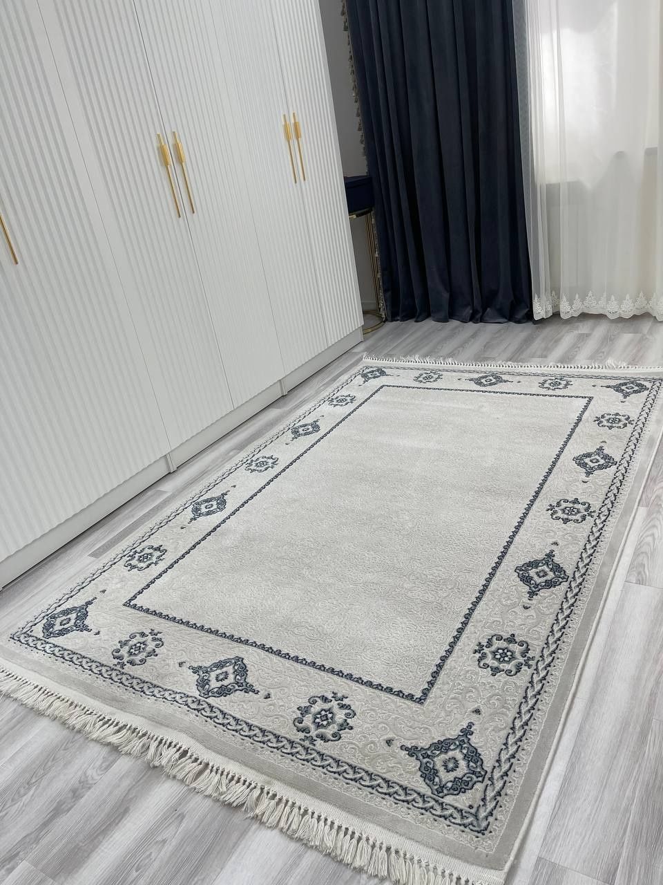 Классический ковер Bazar Carpet — срочная продажа