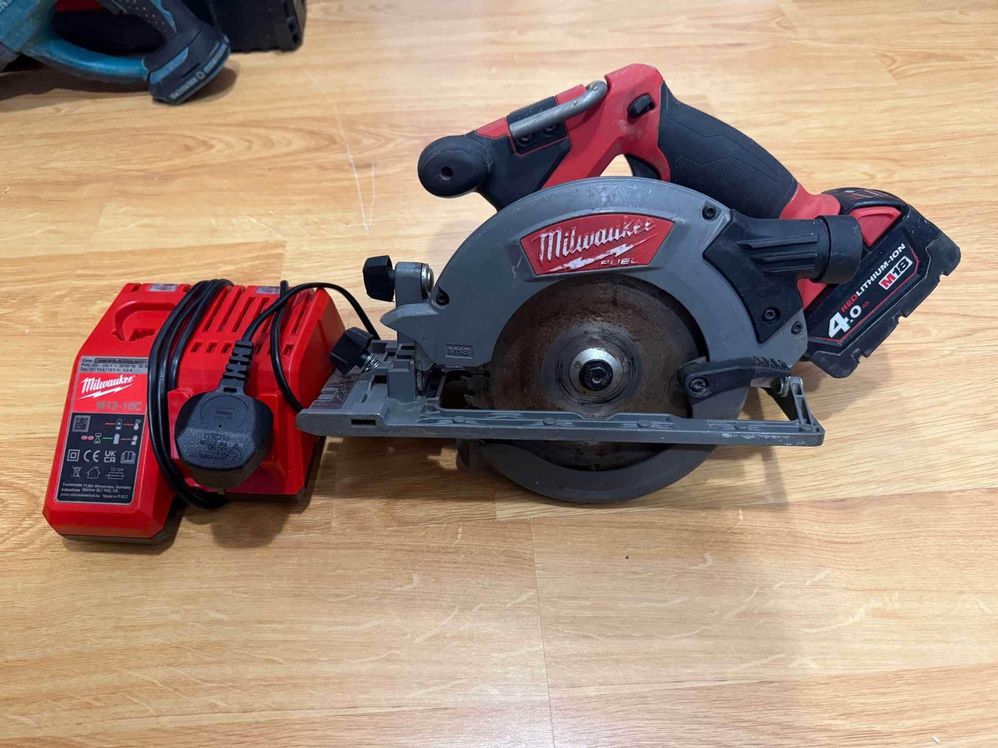 Milwaukee M18 CCS55 Ръчен Циркуляр