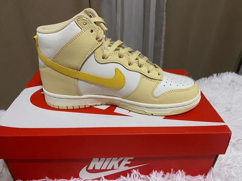 Nike Dunk High кецове номер 38.5