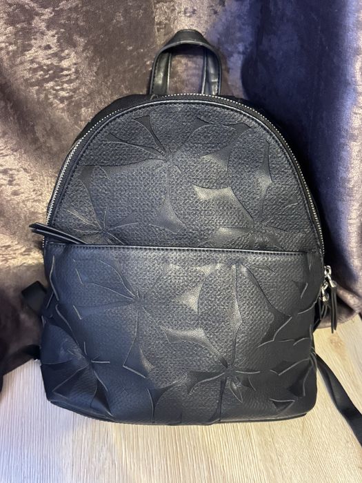 Черна раница Desigual