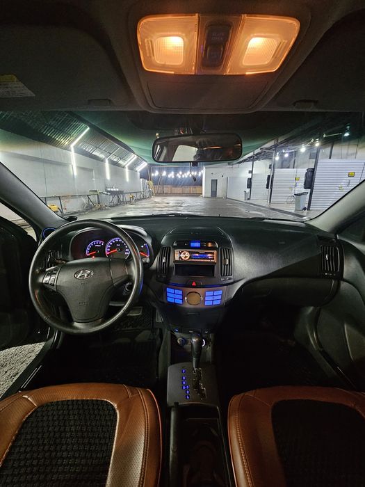 Hyundai Elantra 2009 HD